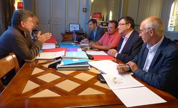Agriculture - Le préfet de la région reçoit une délégation de la FRSEA