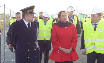 Transition énergétique - Déplacement de Ségolène Royal, ministre de l’Environnement, de l’Energie et de la Mer, en charge des Relations internationales sur le climat à Dunkerque