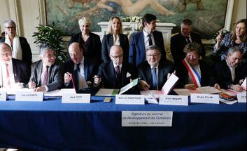 Territoire - Déplacement de Bernard Cazeneuve, Premier ministre, à Amiens