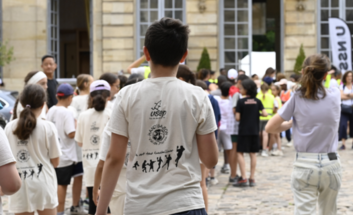 Photo des enfants à l'arrivée de la course à l'Hôtel de Noirmoutier