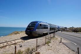 Illustration train ligne niort Saintes