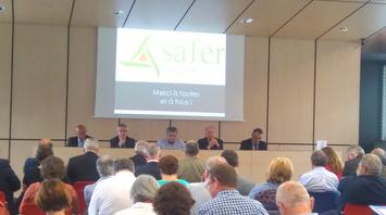 De gauche à droite : Dominique Granier (Président de la SAFER Occitanie), Pascal Augier (Directeur de la DRAAF Occitanie), Dominique Barrau (vice-président de la SAFER Occitanie), Christian Lelièvre (SAFER Occitanie), Michel Baylac (vice-président de la SAFER Occitanie)